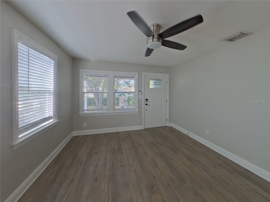  Saint Petersburg FL 33713 TB8462473 image3