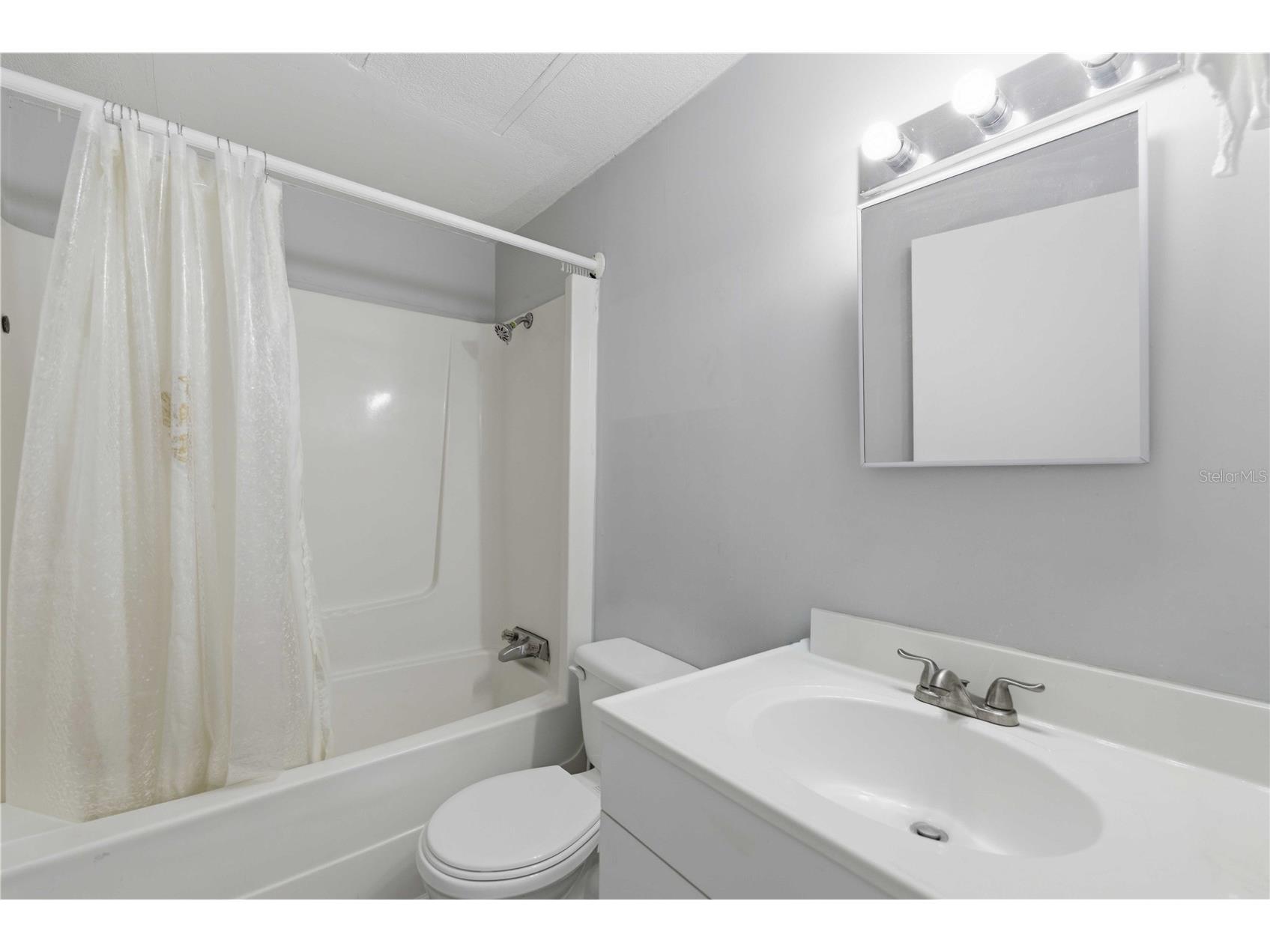  Summerfield FL 34491 OM725695 image14