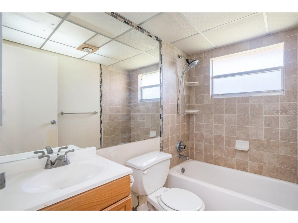  Sun City Center FL 33573 TB8357822 image12