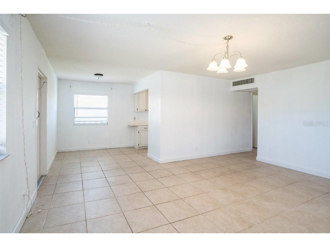  Sun City Center FL 33573 TB8357822 image3