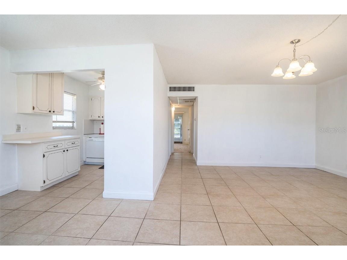  Sun City Center FL 33573 TB8357822 image6