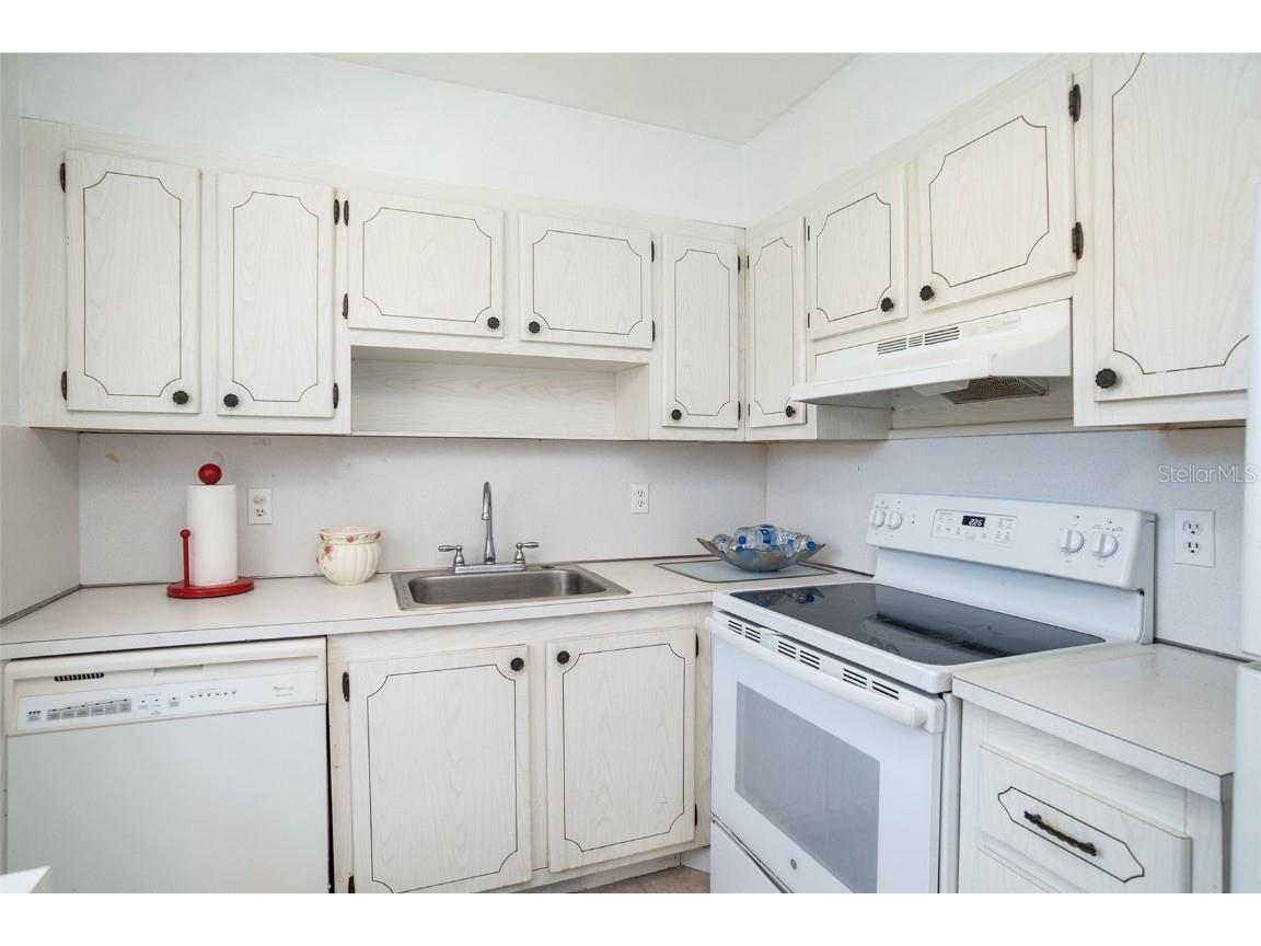  Sun City Center FL 33573 TB8357822 image8