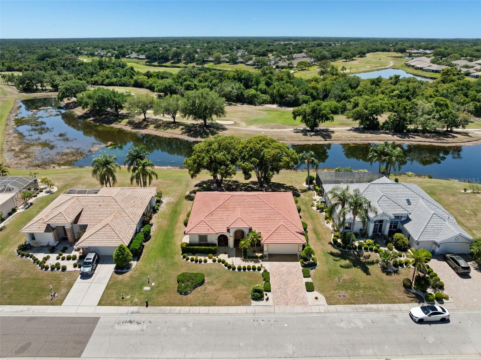1134 Signature Drive Sun City Center FL 33573 TB8500581 image1