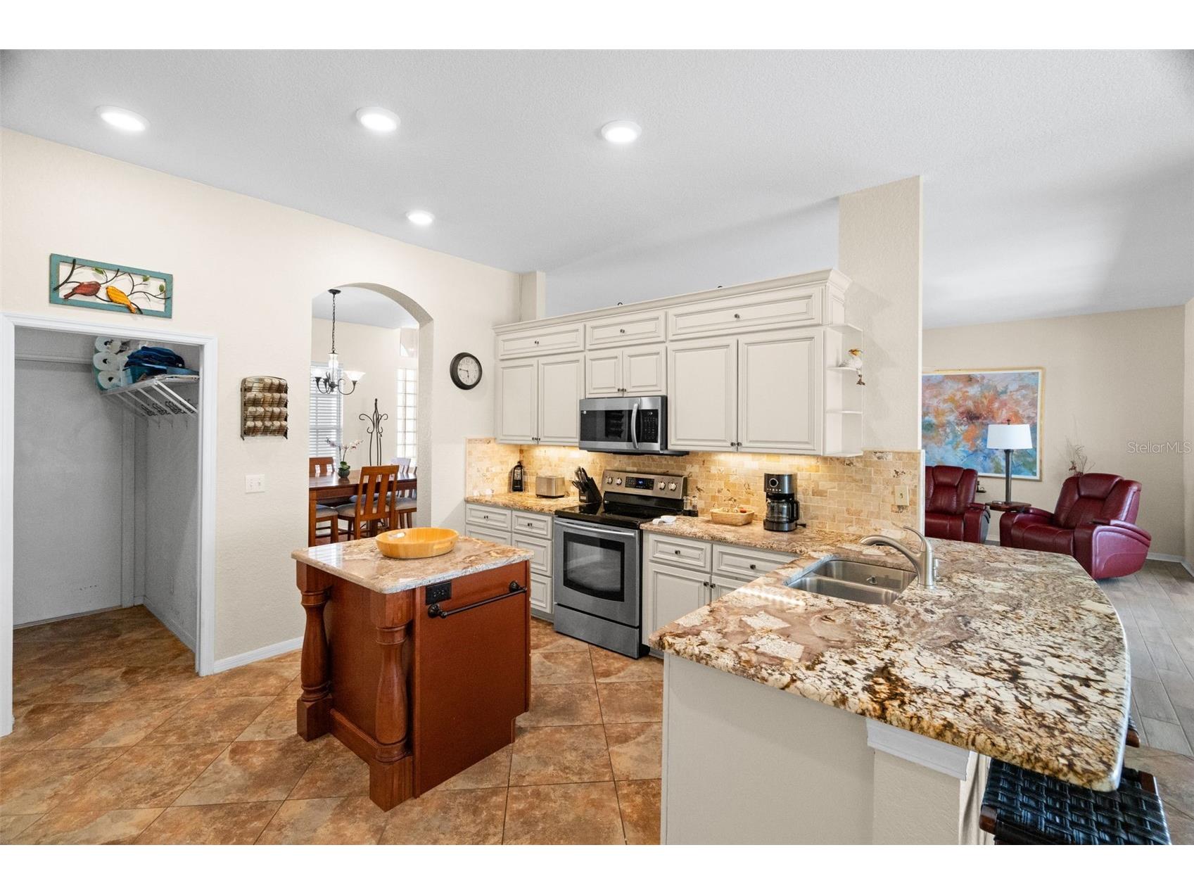 1134 Signature Drive Sun City Center FL 33573 TB8500581 image8
