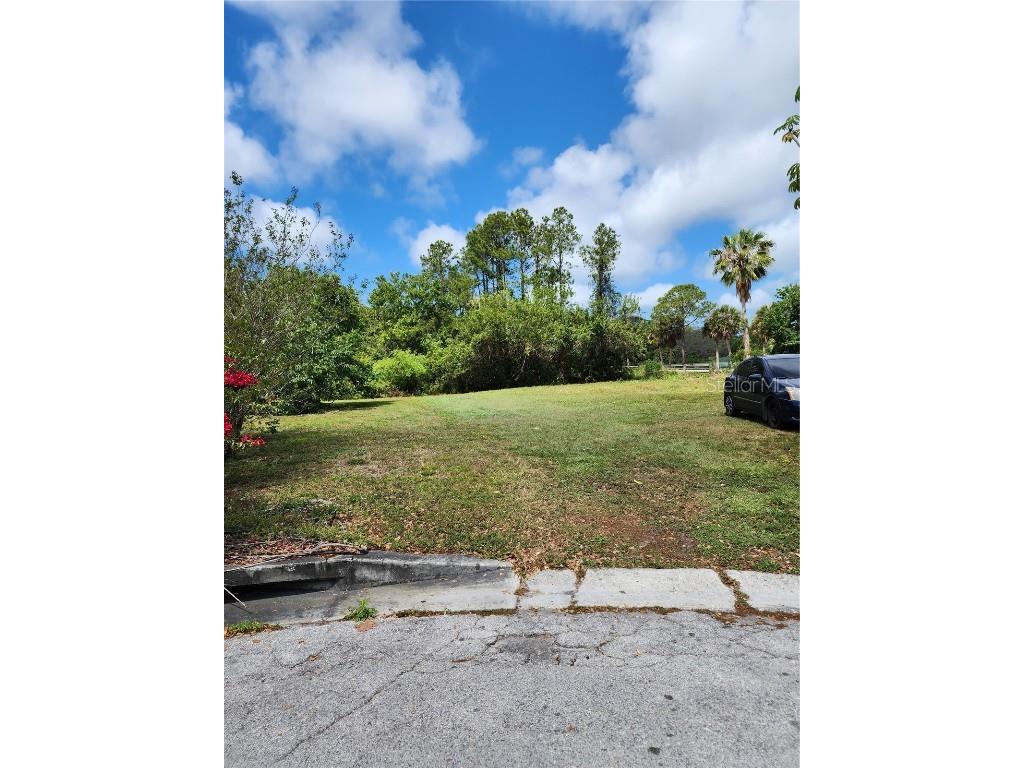 Taylor Lake Place Seminole FL 33778 U8200018 image1