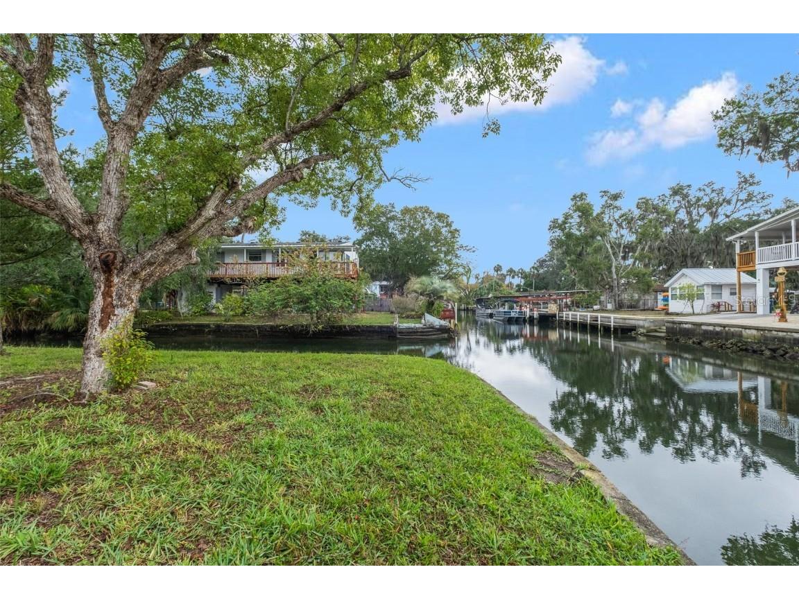 Teal Drive Weeki Wachee FL 34607 W7880353 image6