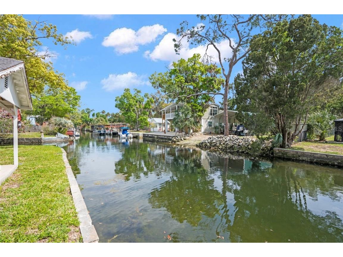 Teal Drive Weeki Wachee FL 34607 W7880353 image9