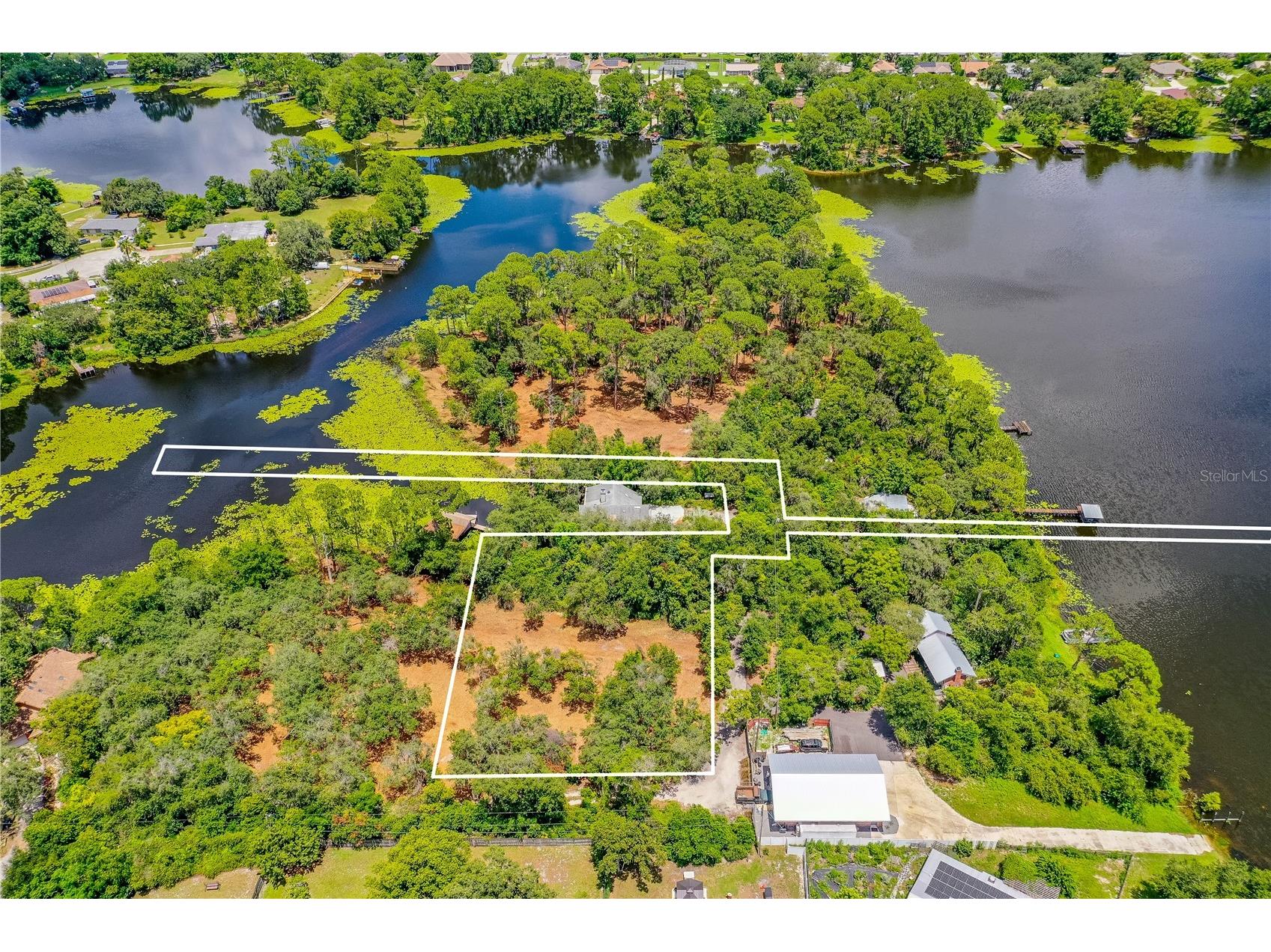 Twin Oak Street Deltona FL 32725 V4947353 image1