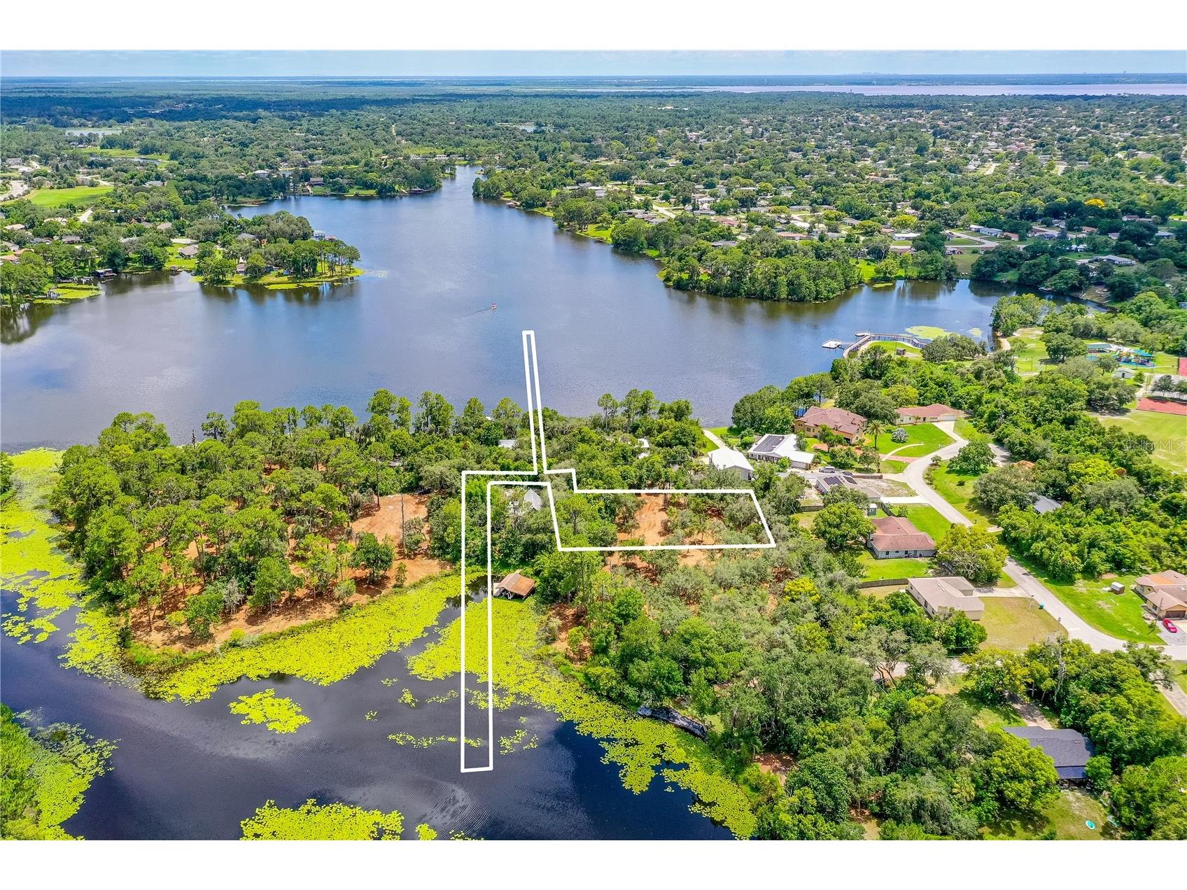 Twin Oak Street Deltona FL 32725 V4947353 image3