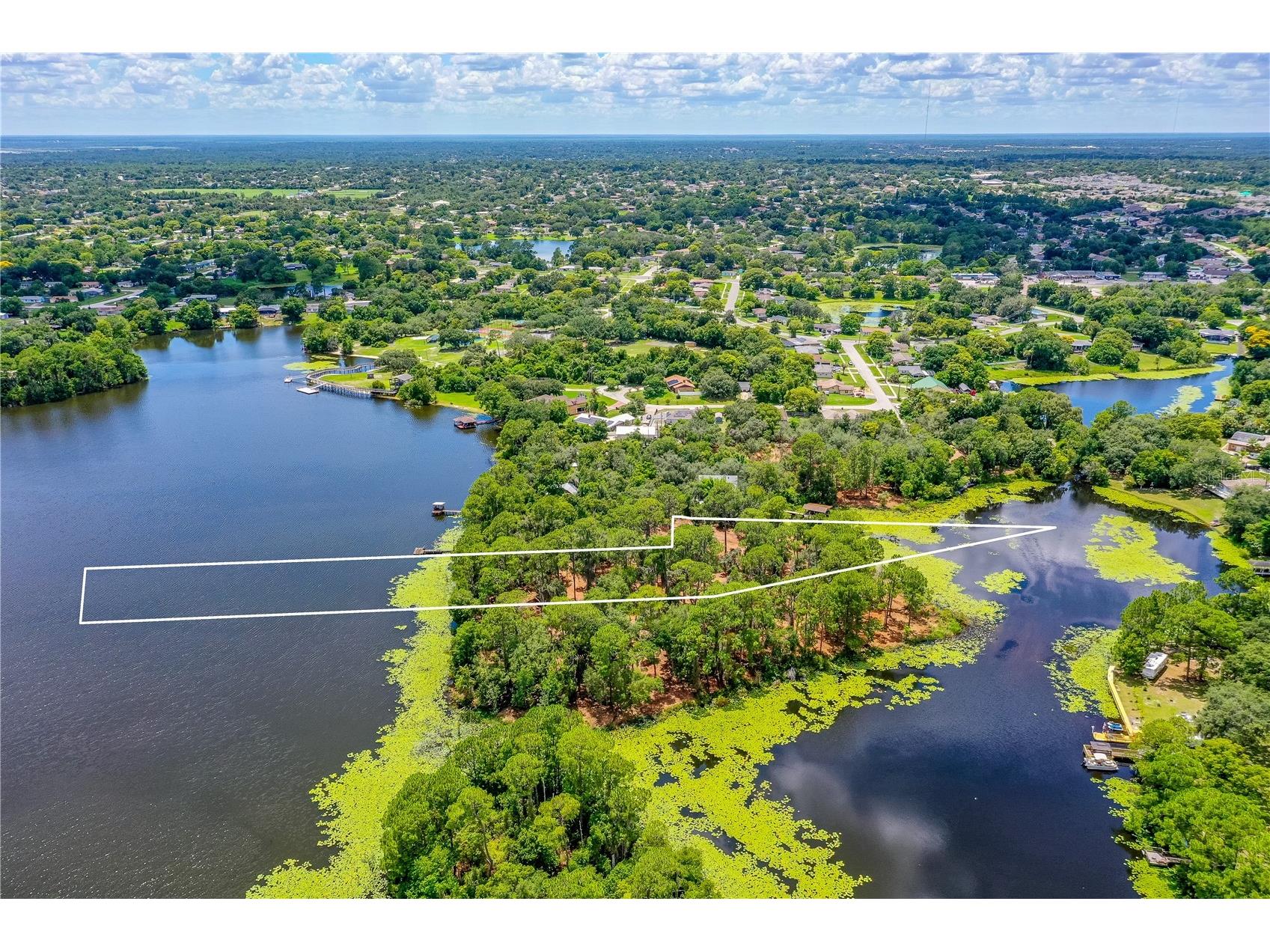 Twin Oak Street Deltona FL 32725 V4947354 image1