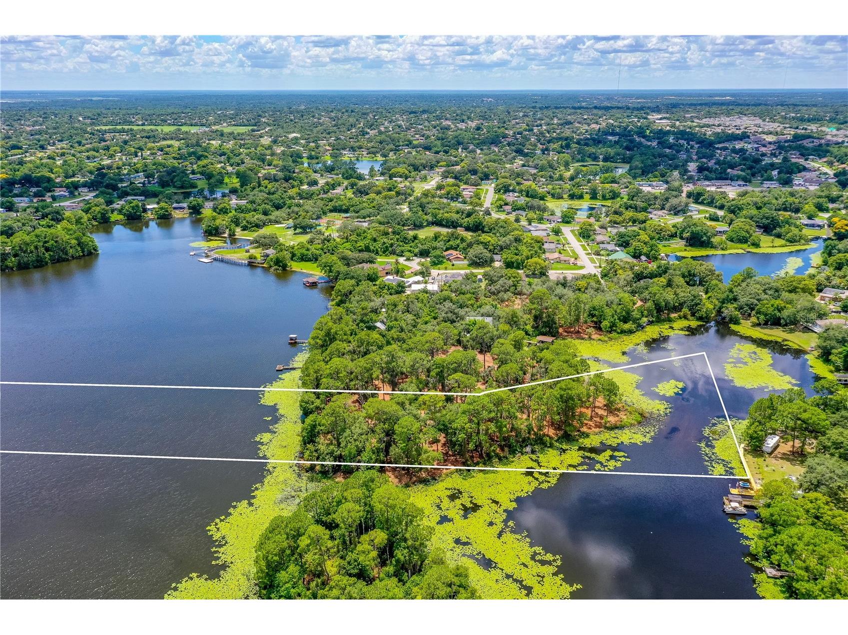 Twin Oak Street Deltona FL 32725 V4947355 image1