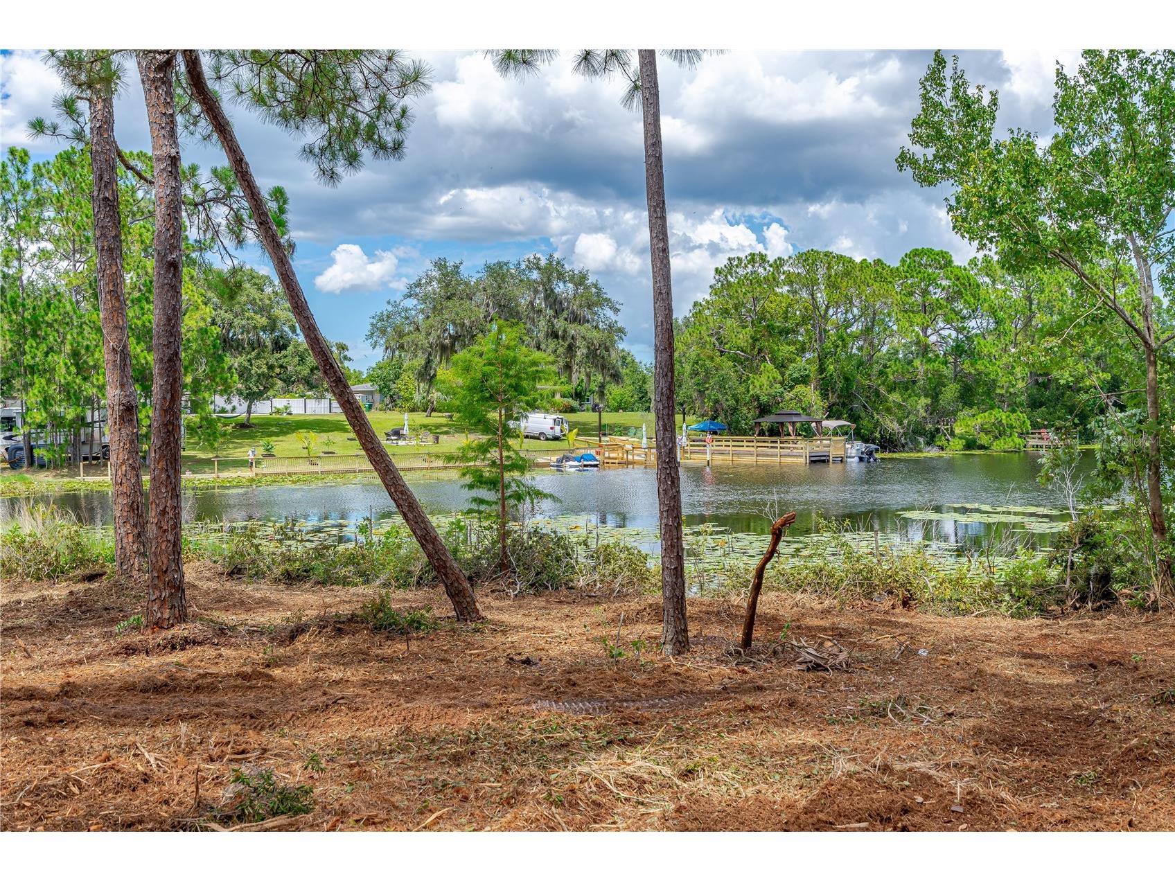 Twin Oak Street Deltona FL 32725 V4947355 image11