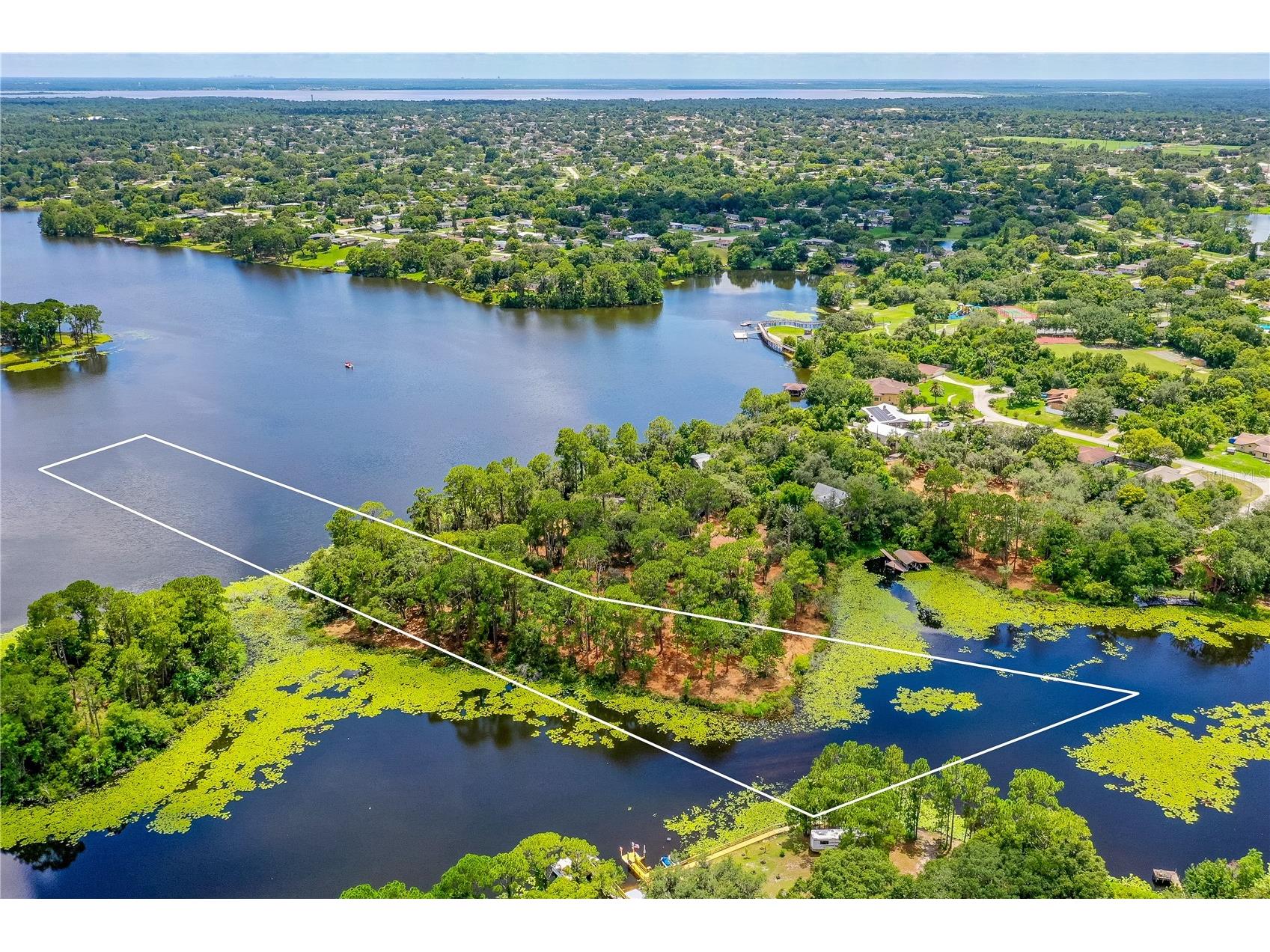 Twin Oak Street Deltona FL 32725 V4947355 image2