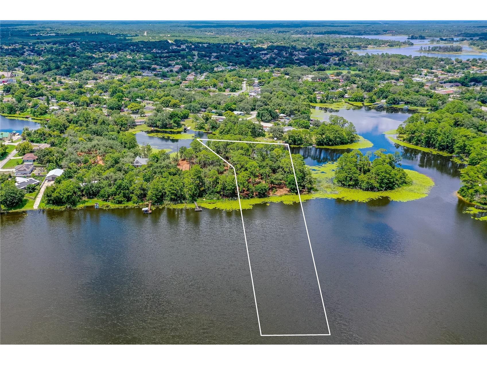 Twin Oak Street Deltona FL 32725 V4947355 image4