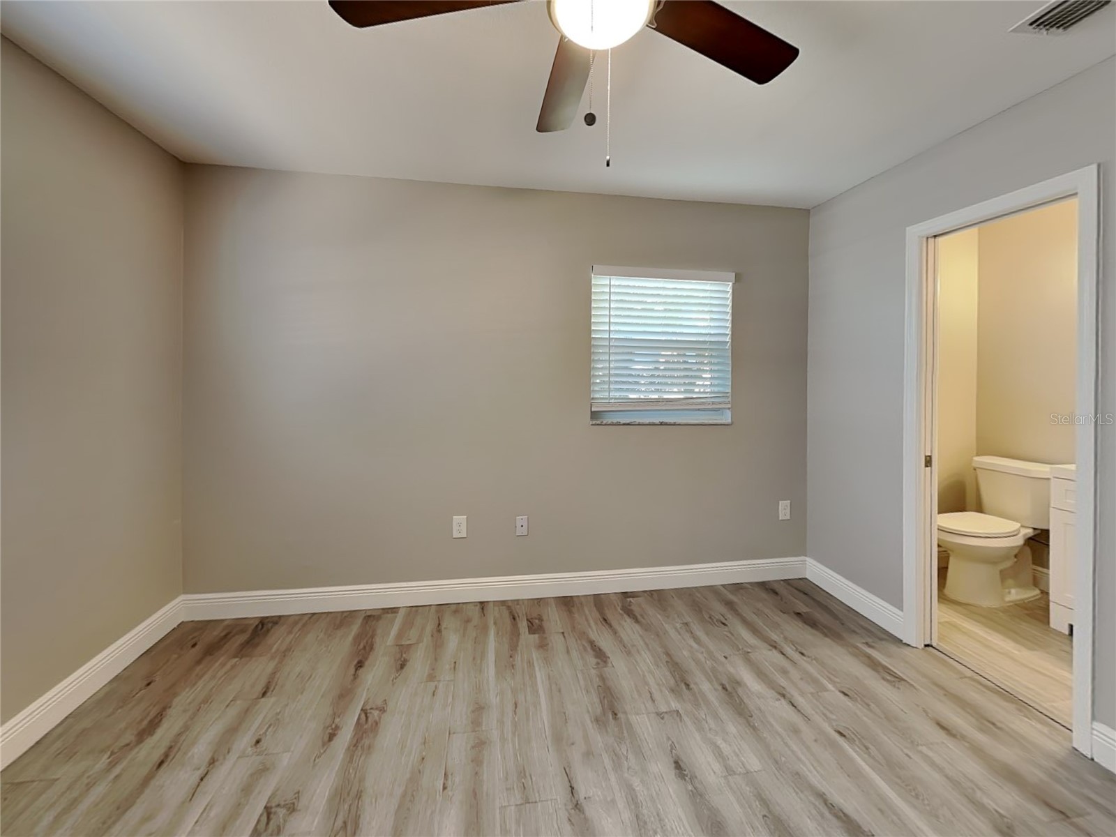  Tampa FL 33604 TB8475307 image7