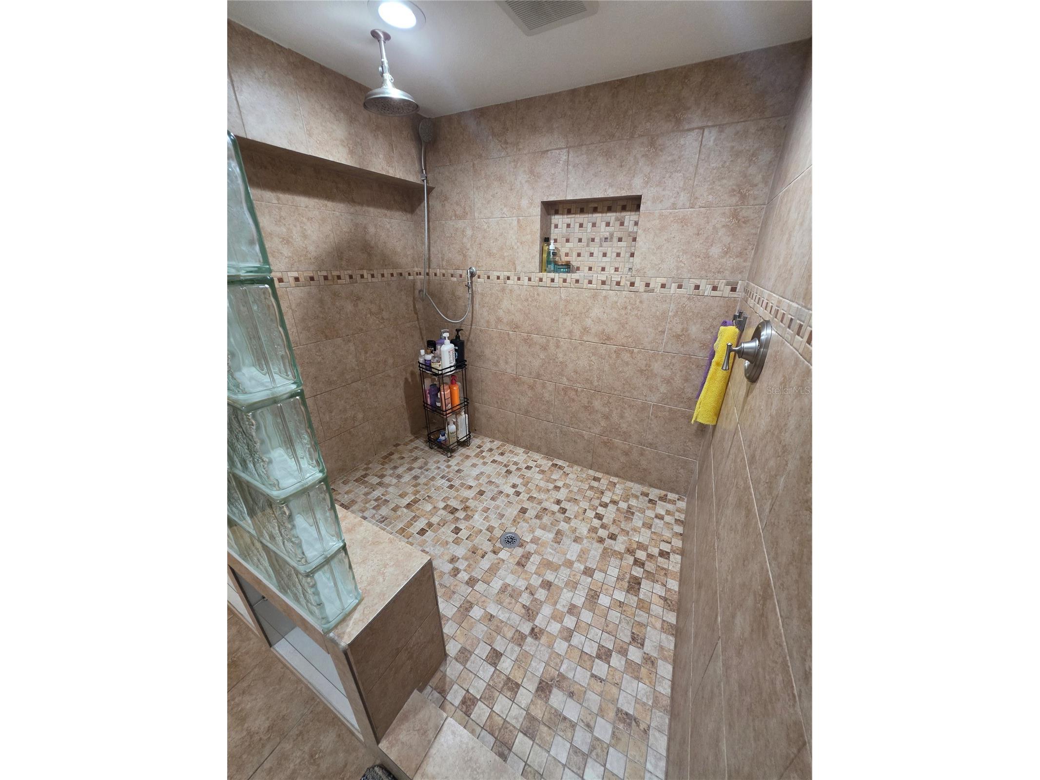 1807 E Waters Avenue Tampa FL 33604 TB8521423 image27