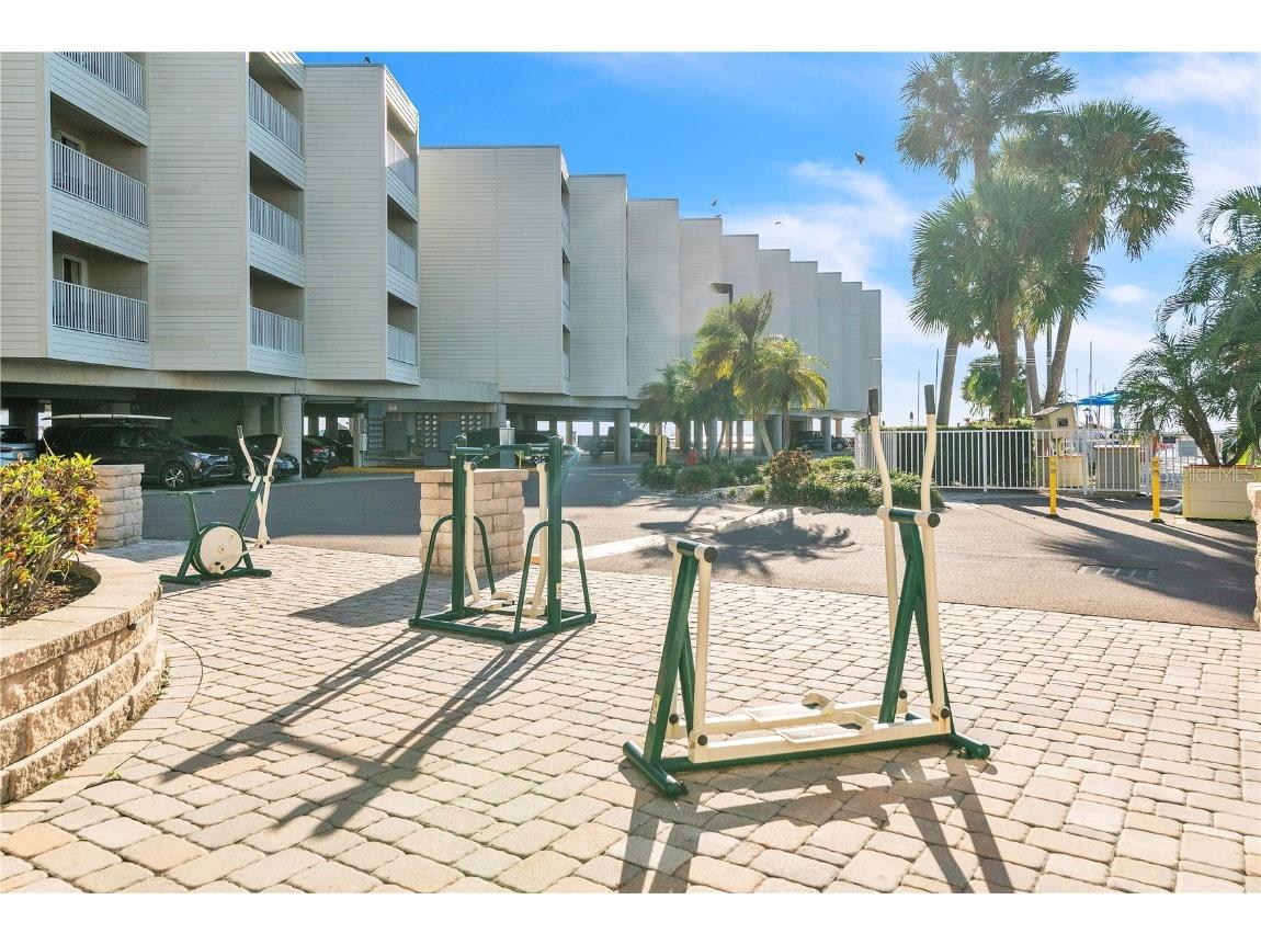  Tampa FL 33607 TB8419145 image23