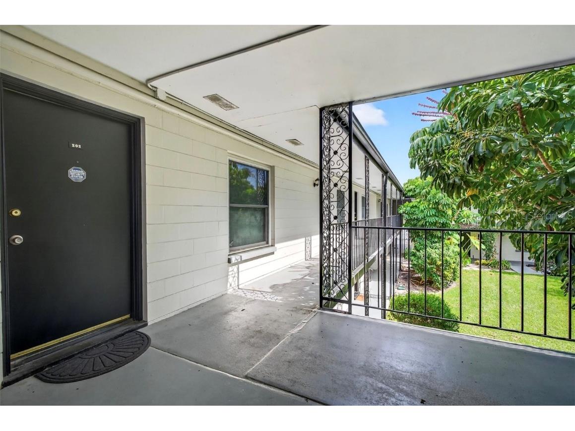  Tampa FL 33609 TB8444599 image3