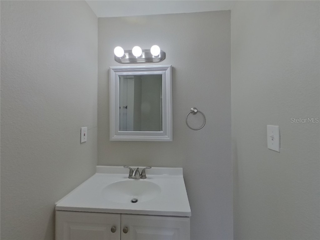  Tampa FL 33610 TB8460975 image6