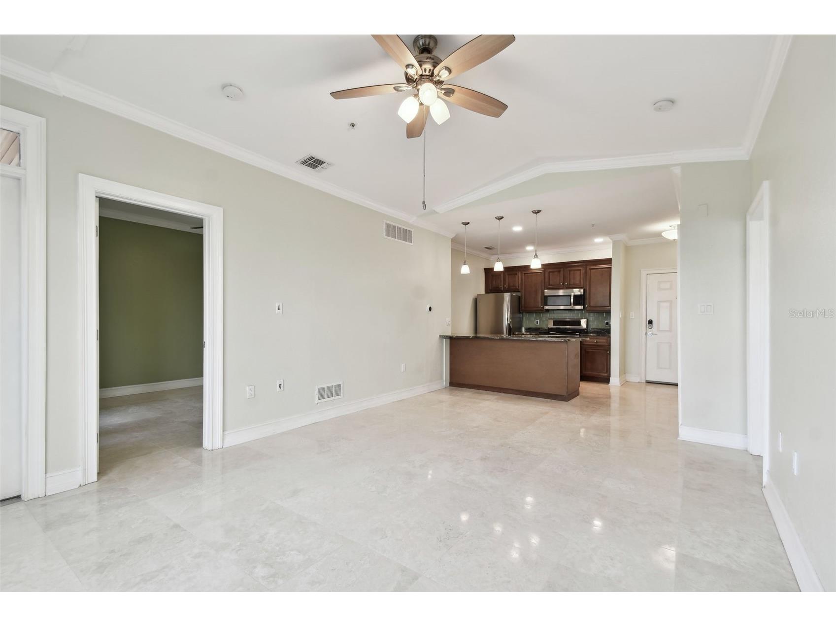  Tampa FL 33611 TB8515856 image13