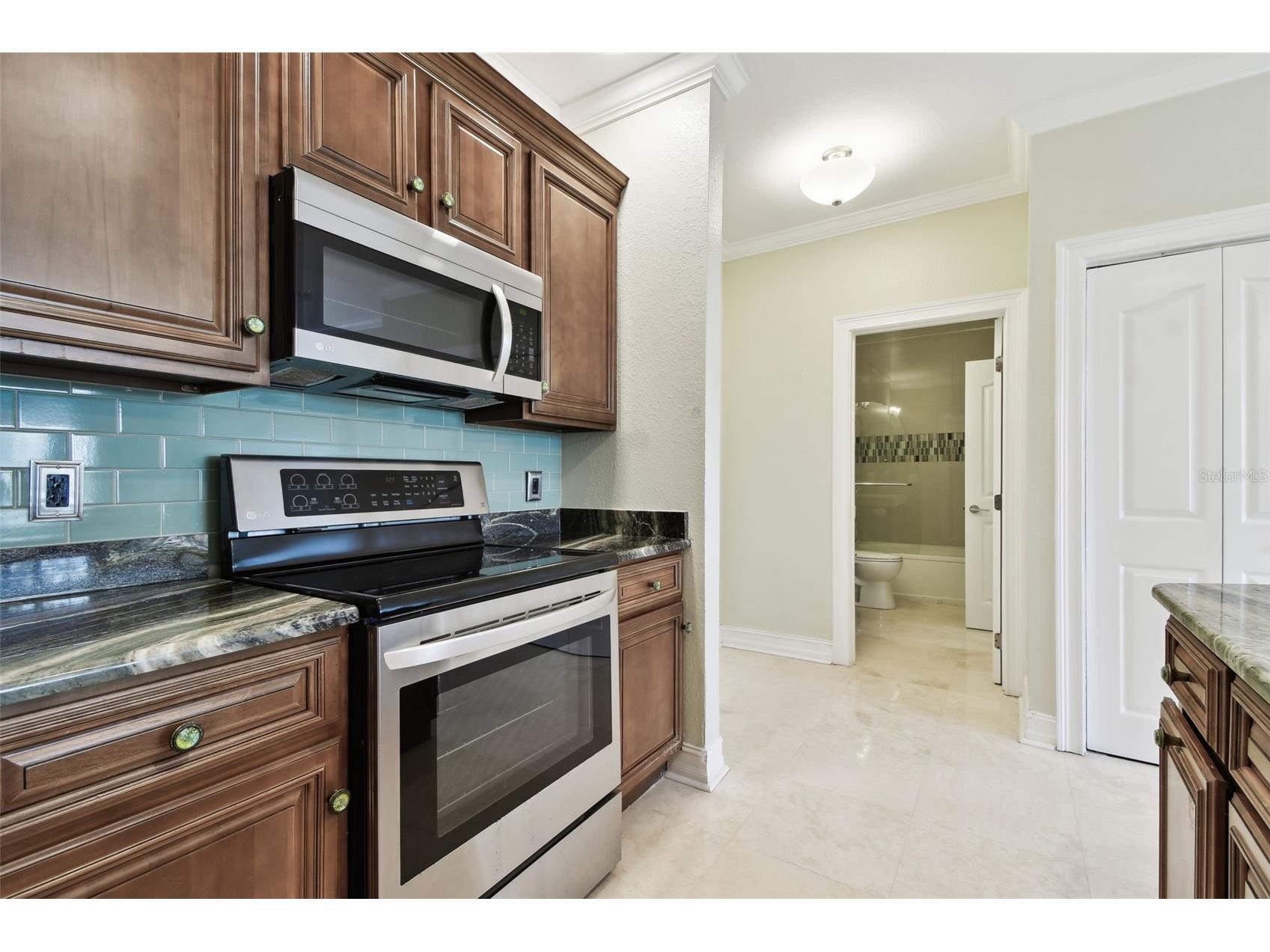  Tampa FL 33611 TB8515856 image7