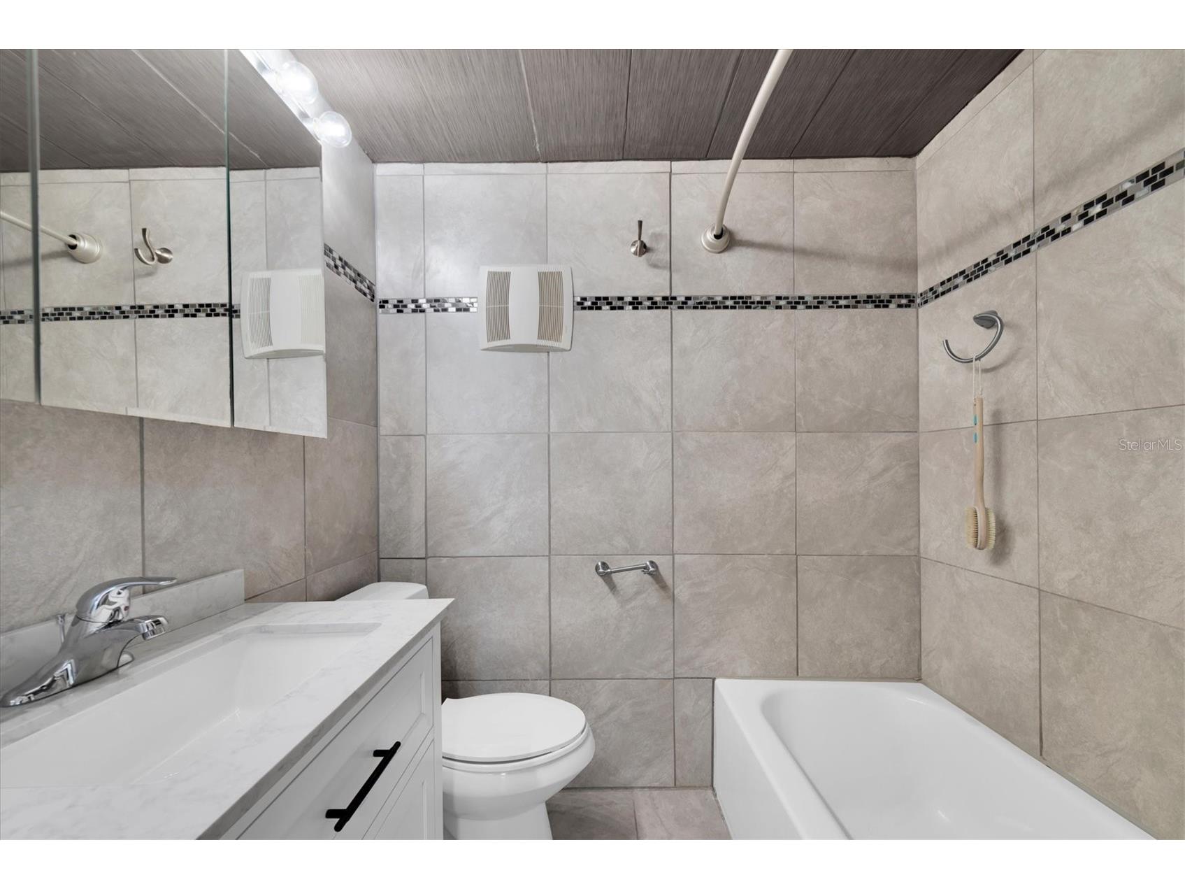 1808 S Club Court Tampa FL 33612 W7887397 image18