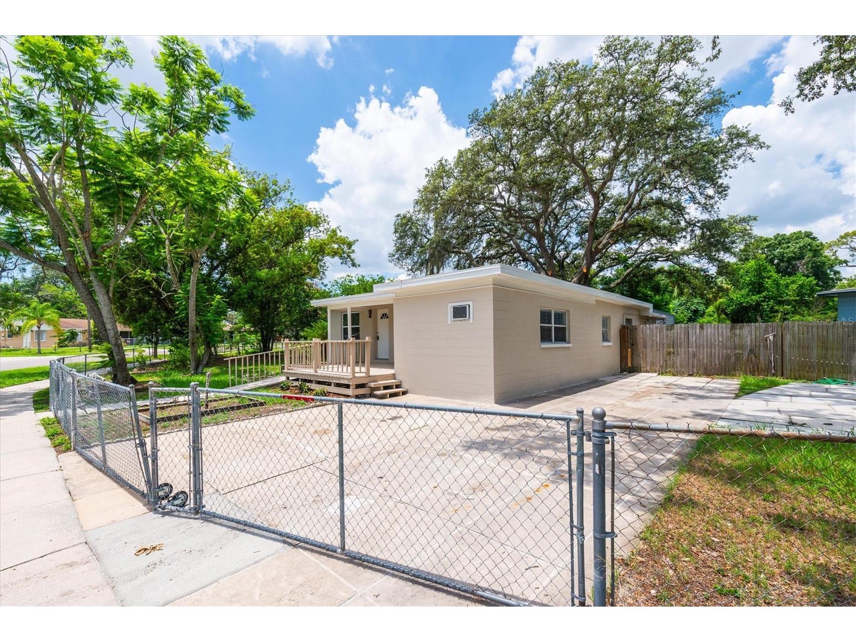 1808 S Club Court Tampa FL 33612 W7887397 image43