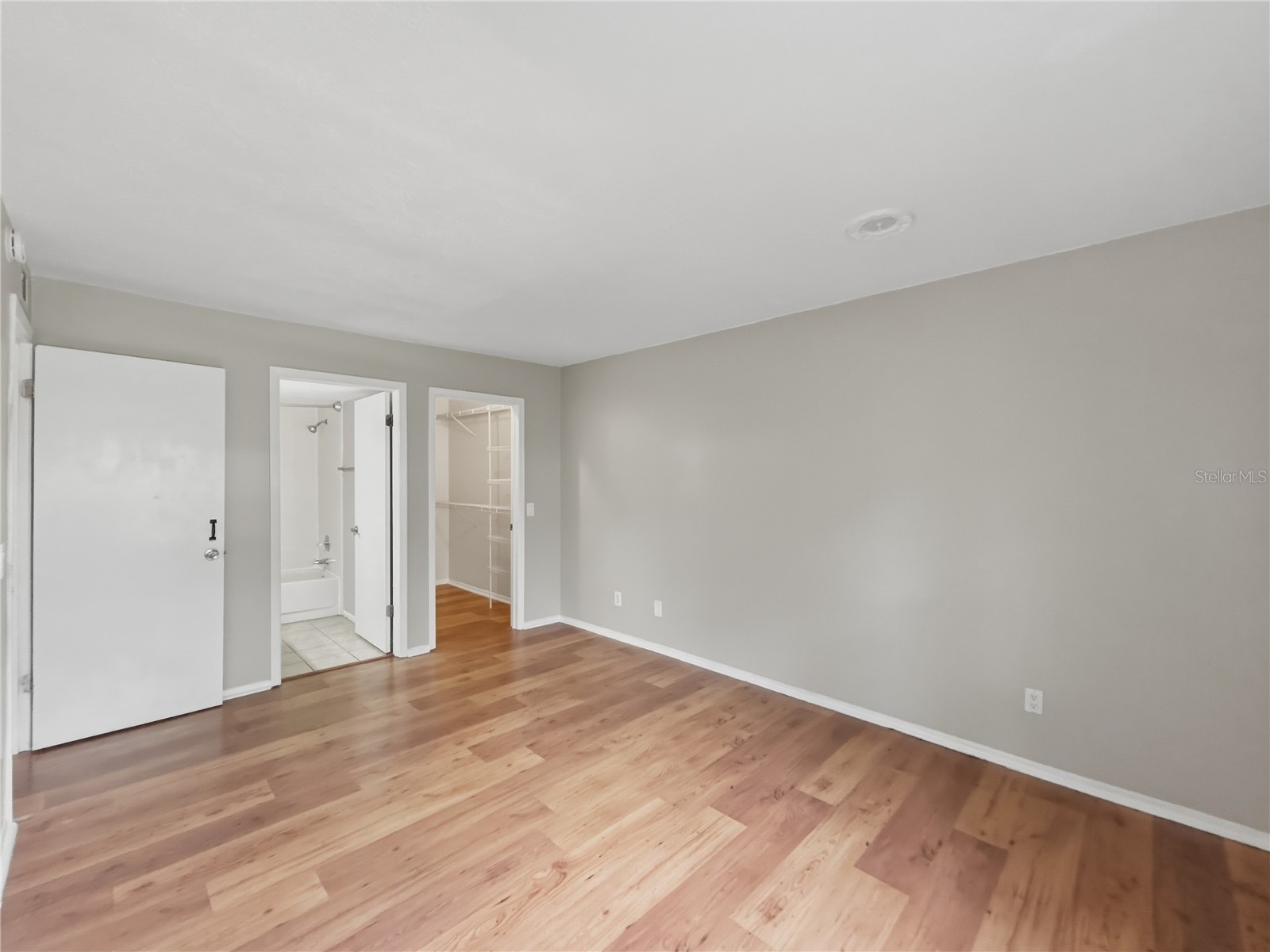 14324 Hanging Moss Circle #101 Tampa FL 33613 TB8478918 image13
