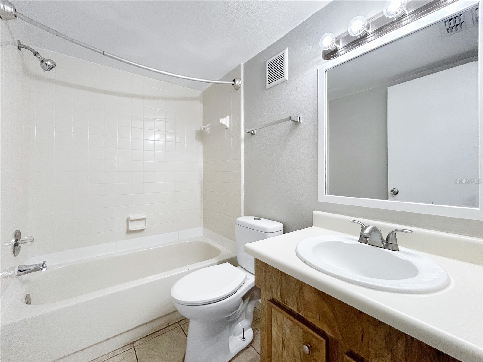14324 Hanging Moss Circle #101 Tampa FL 33613 TB8478918 image18