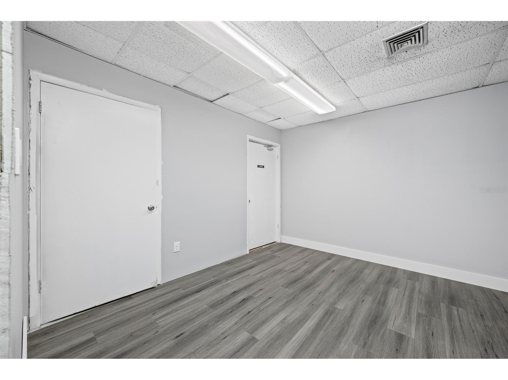  Tampa FL 33614 TB8466143 image34