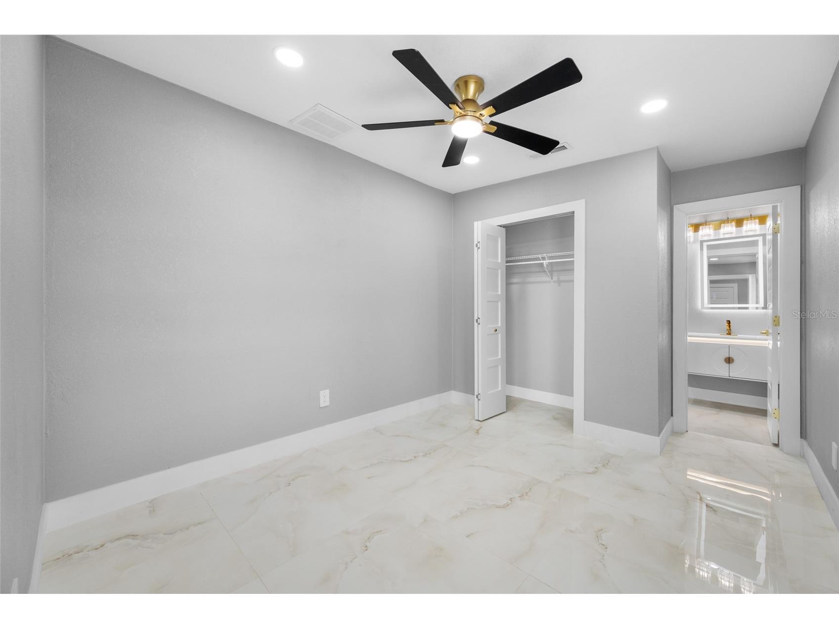  Tampa FL 33614 TB8518544 image33