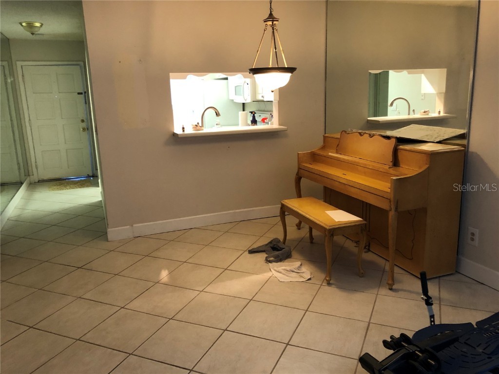  Tampa FL 33615 TB8446343 image18