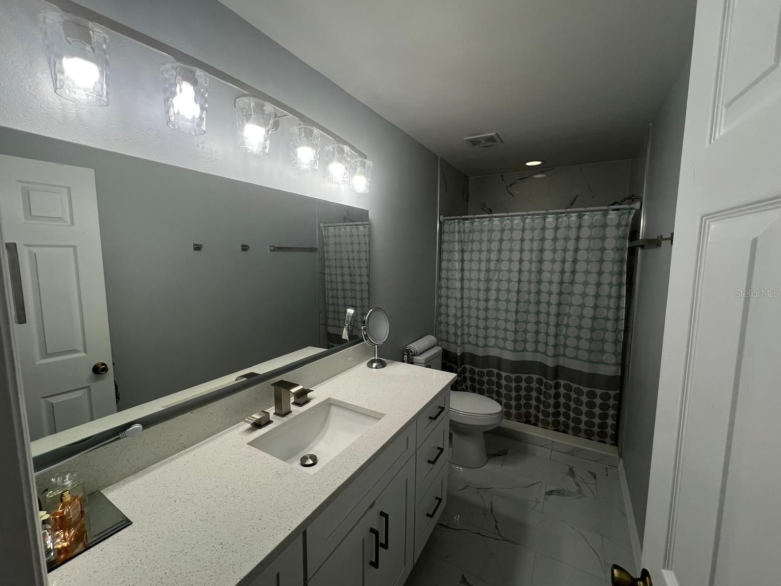8423 Edgewater Place Boulevard Tampa FL 33615 TB8510963 image17