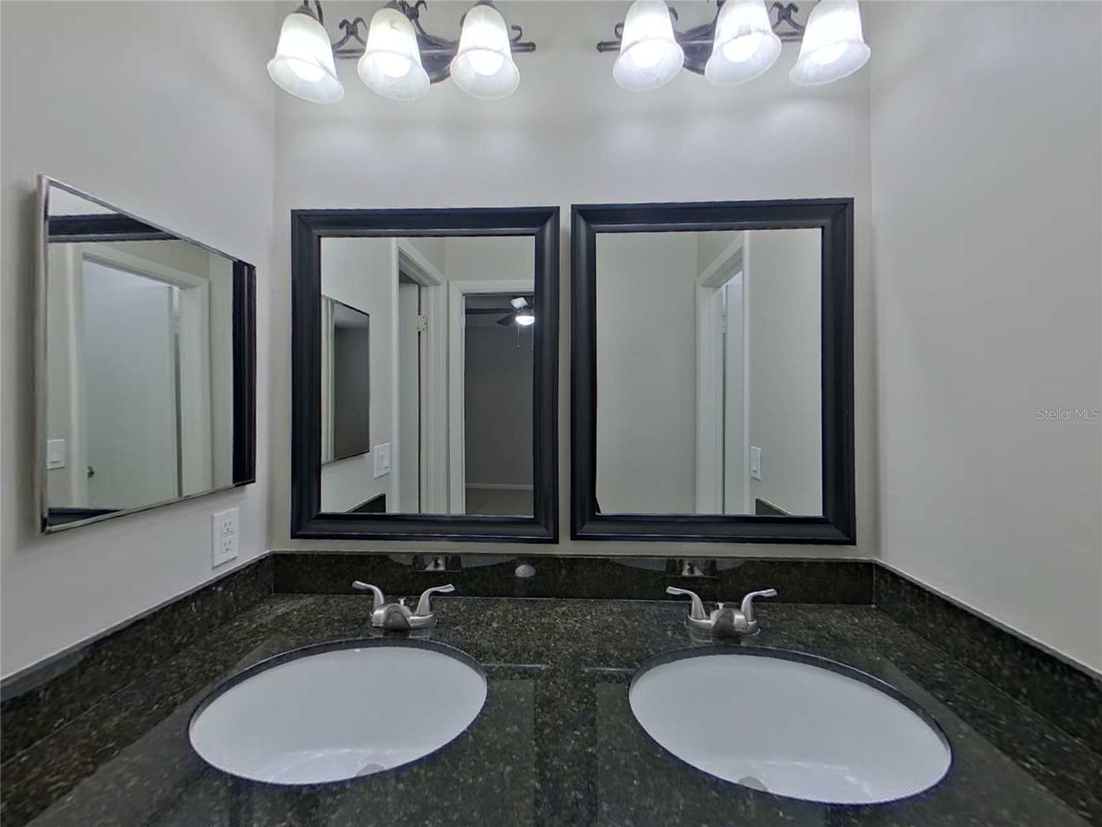  Tampa FL 33618 TB8468791 image7