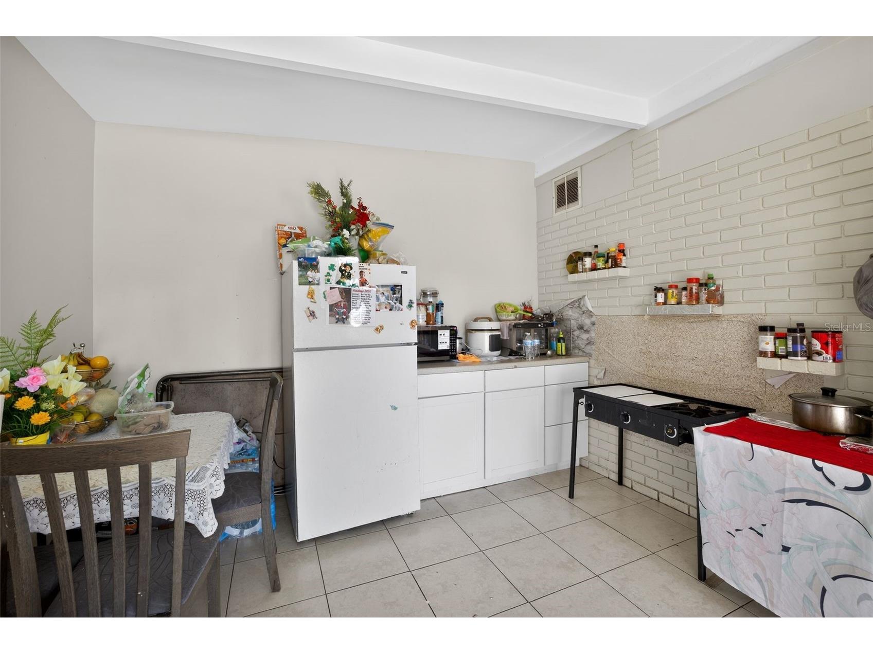 2015 Clarice Circle Tampa FL 33619 O6407905 image10