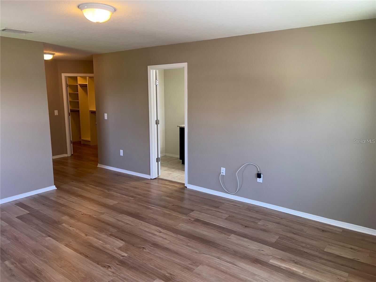 4782 White Sanderling Court Tampa FL 33619 TB8489256 image16