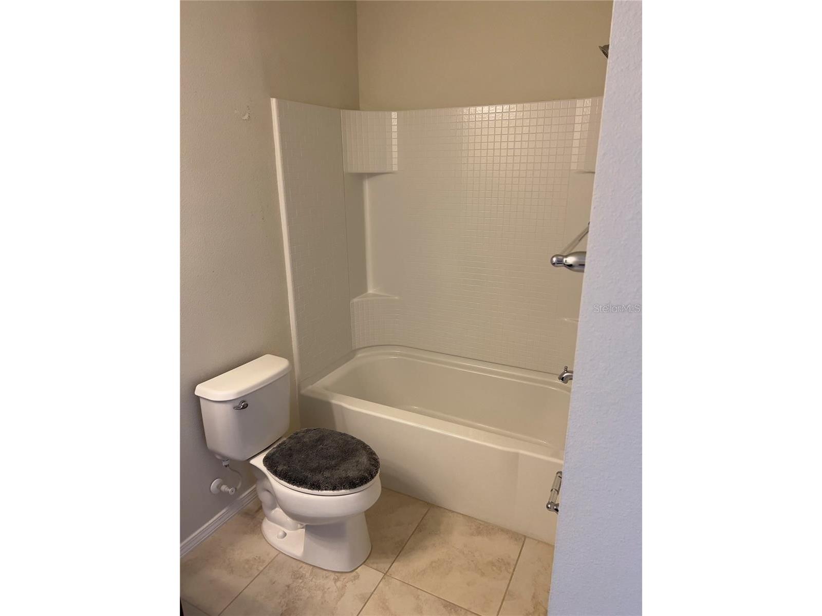 4782 White Sanderling Court Tampa FL 33619 TB8489256 image25