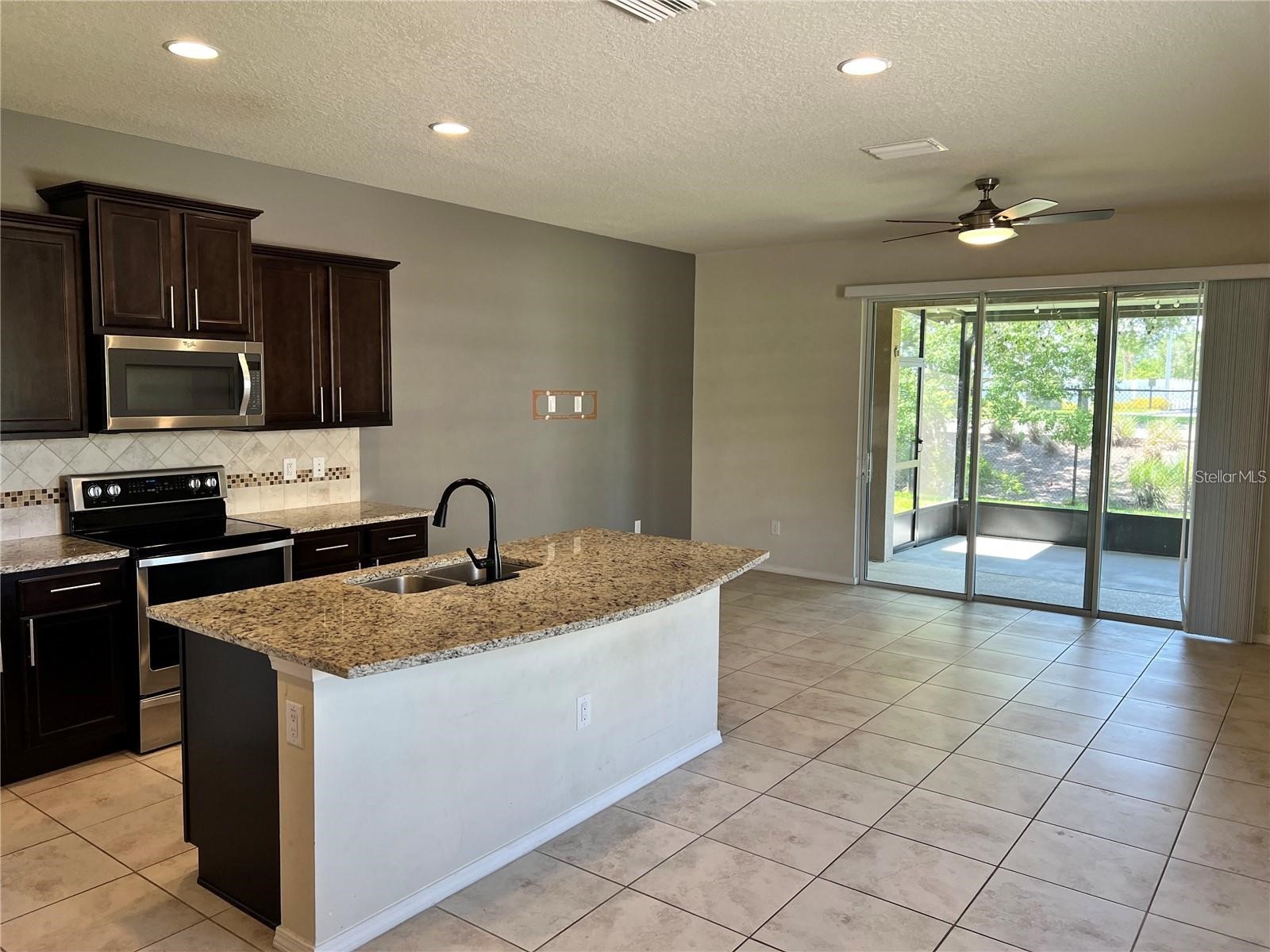 4782 White Sanderling Court Tampa FL 33619 TB8489256 image7