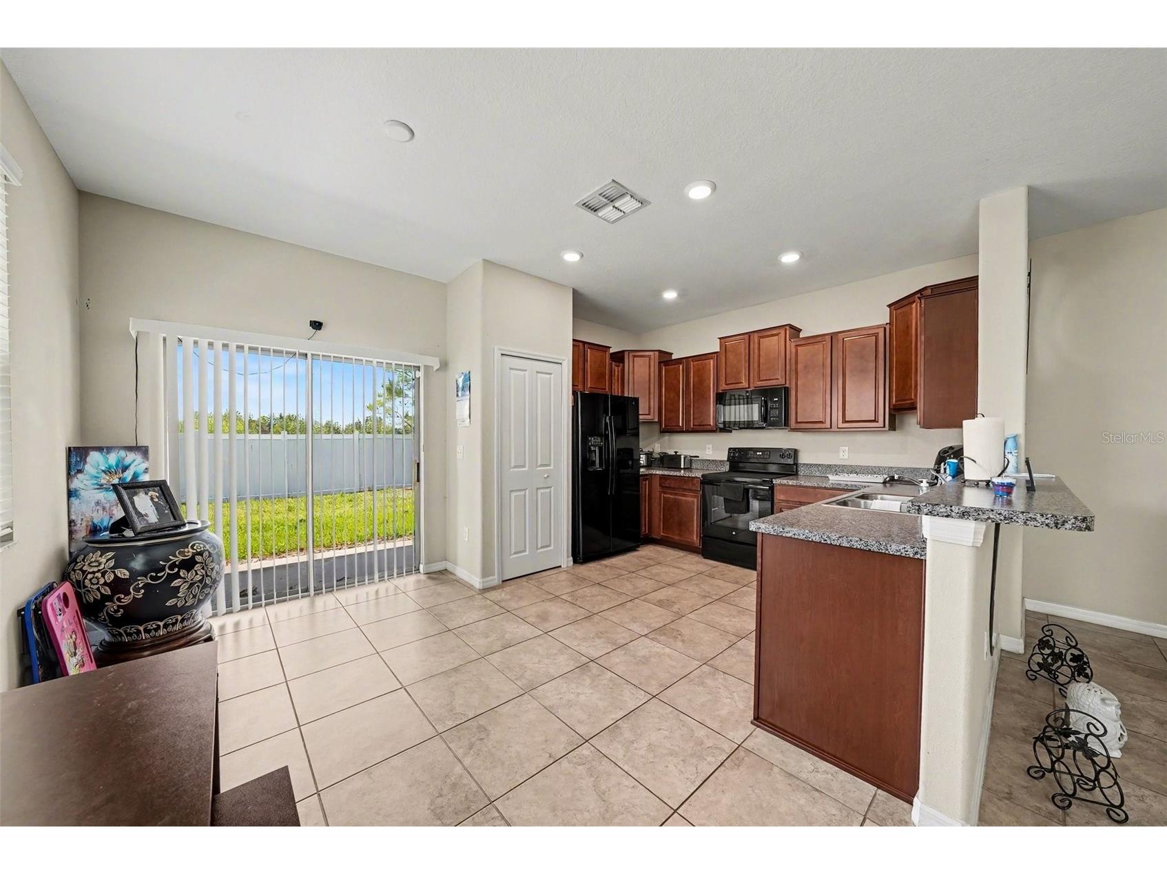  Tampa FL 33619 TB8502078 image17