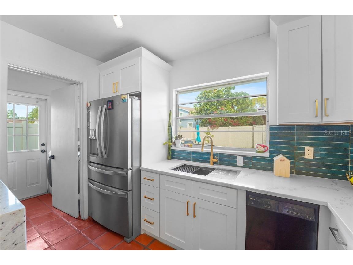 7523 Barry Road Tampa FL 33634 TB8455960 image14