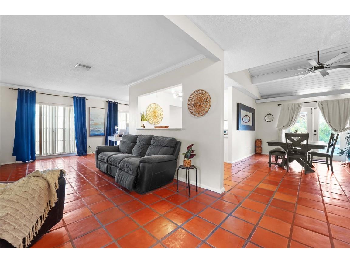 7523 Barry Road Tampa FL 33634 TB8455960 image6