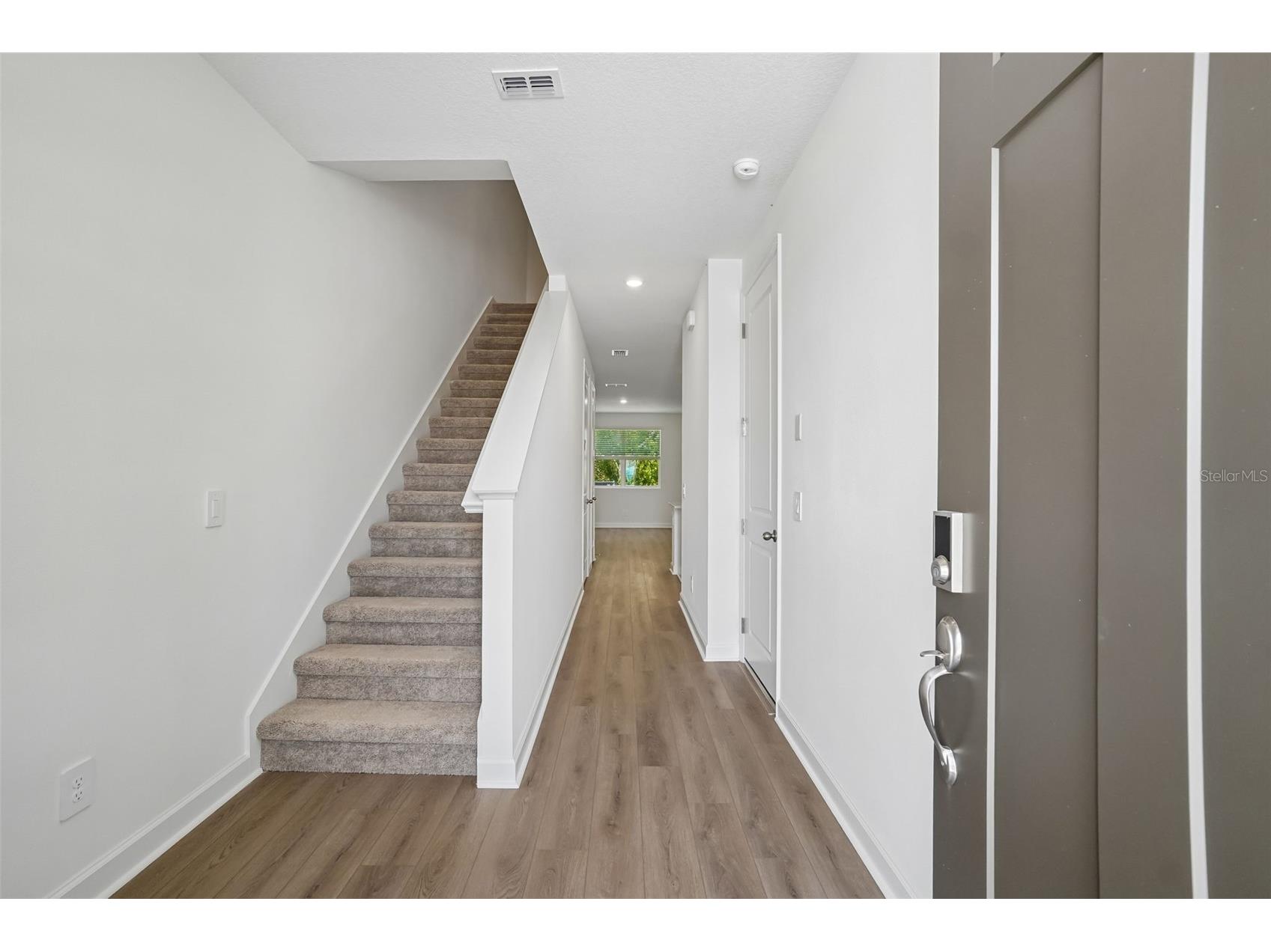 7522 Deer Valley Circle Tampa FL 33635 TB8510190 image4