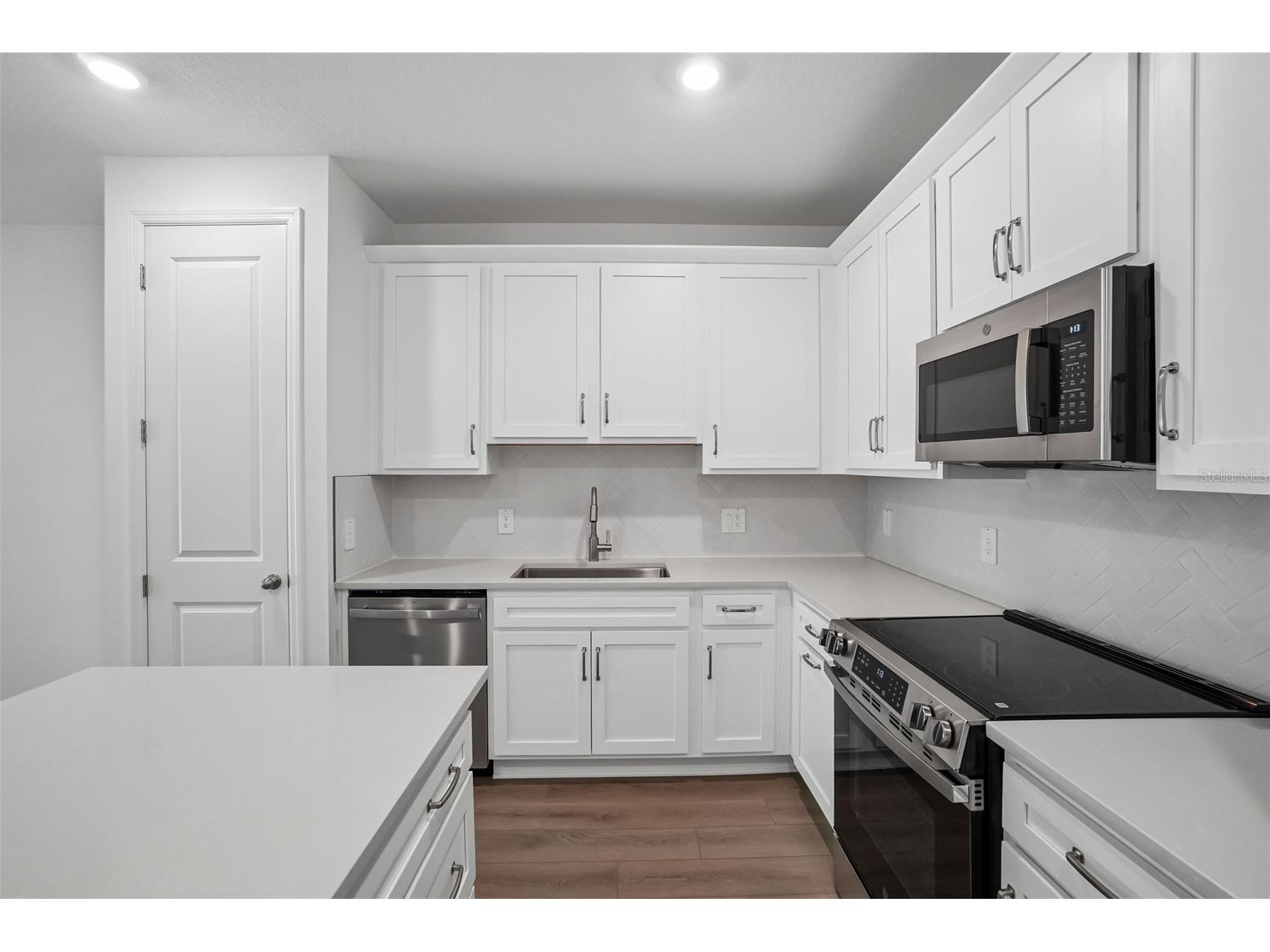 7522 Deer Valley Circle Tampa FL 33635 TB8510190 image6