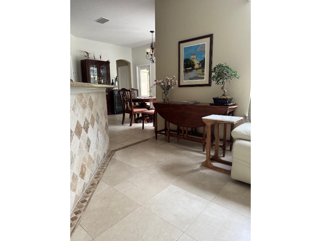  Tampa FL 33647 TB8365764 image13