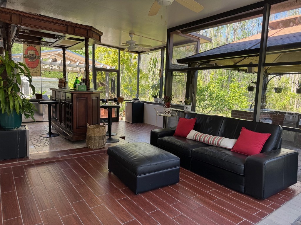  Tampa FL 33647 TB8365764 image21