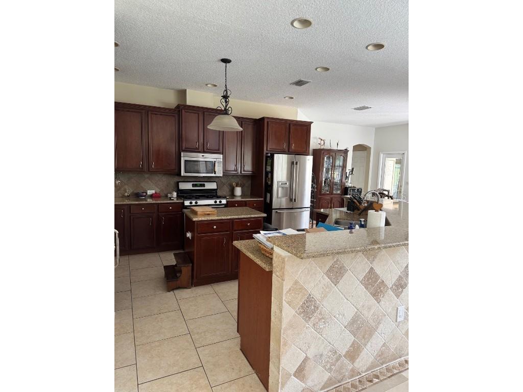  Tampa FL 33647 TB8365764 image9