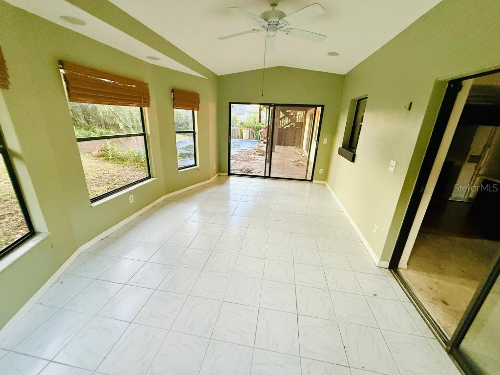  Tarpon Springs FL 34689 TB8432540 image17