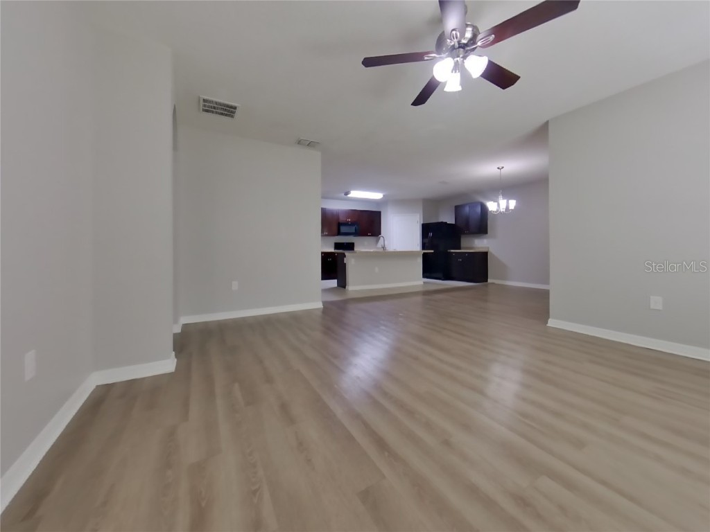  Tavares FL 32778 TB8450986 image3