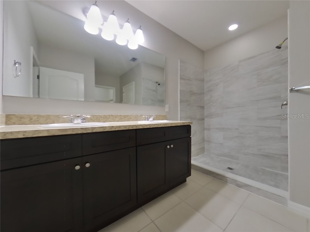  Tavares FL 32778 TB8450986 image9