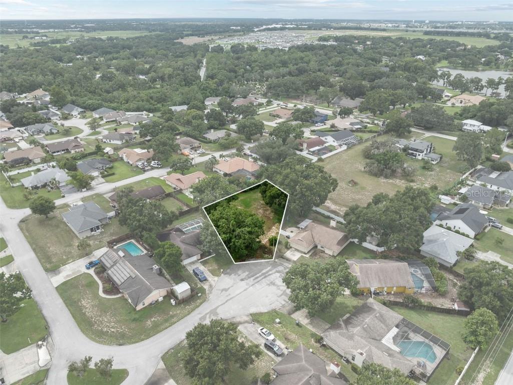 Vail Drive Winter Haven FL 33884 P4935726 image9